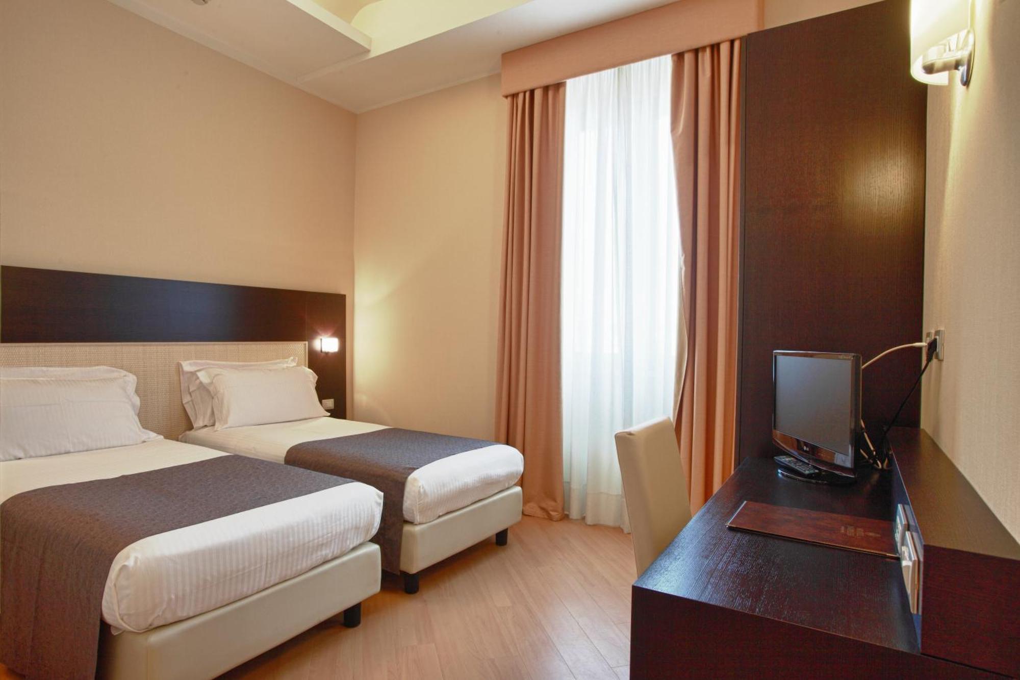 Classic Double or Twin Room,1274566297:JPEG